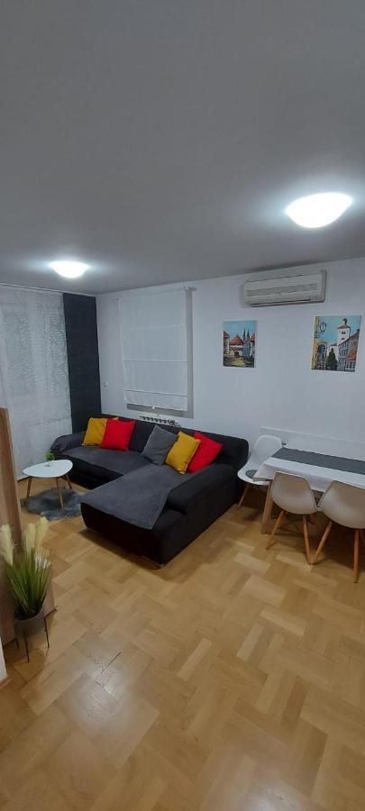 Apartment With Garage Lavici Zágráb Kültér fotó